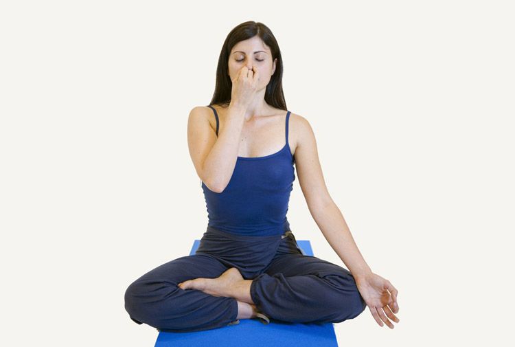 I benefici e gli esercizi di respirazione yoga
