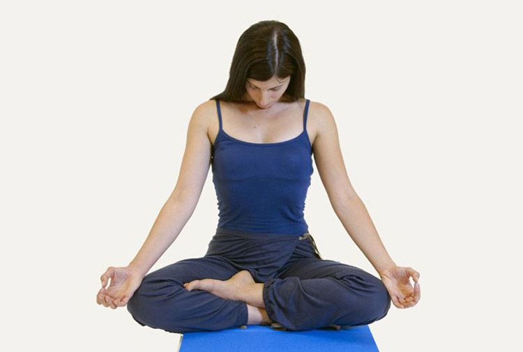 I benefici e gli esercizi di respirazione yoga