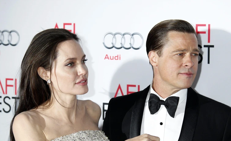 Angelina Jolie vuole il divorzio entro lanno Ecco di cosa accusa Brad Pitt