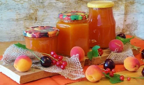Confetture e marmellate di frutta di stagione come prepararle in casa