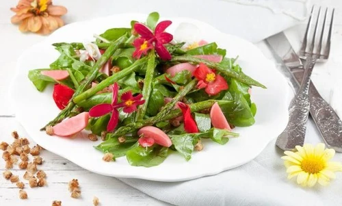 Asparago ortaggio salutare e versatile in cucina benefici e ricette