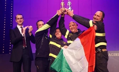 I Vigili del Fuoco italiani vincono il Conrad Dietrich Magirus Award per il loro impegno nel sisma