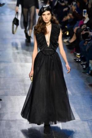 Paris Fashion Week Christian Dior sfila in passerella