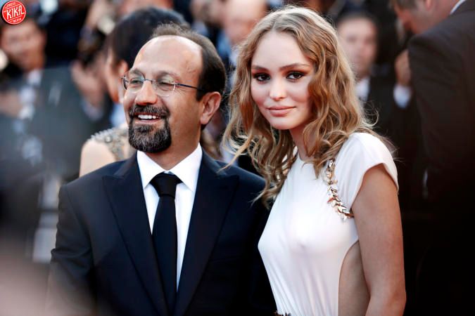 I capezzoli di LilyRose Depp sono i veri protagonisti di Cannes