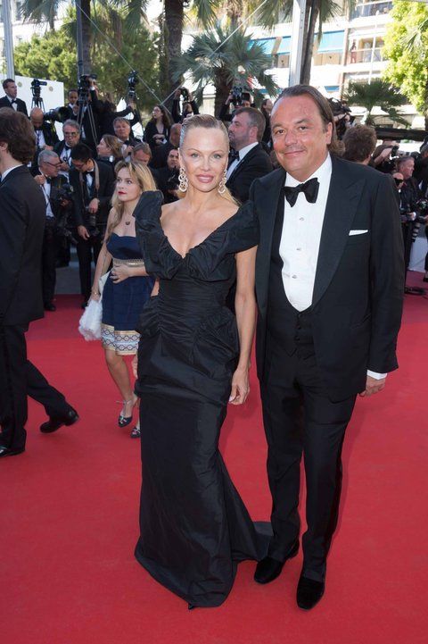 Pamela irriconoscibile a Cannes una meraviglia  al Fashion Show Monaco