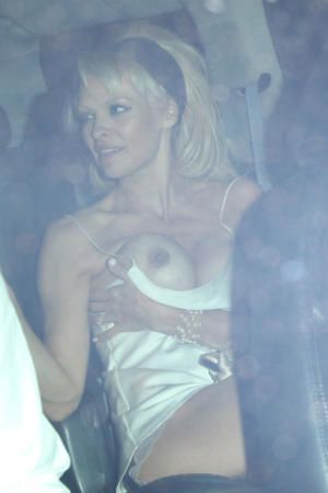 Pamela Anderson i primi 50 anni della bagnina più sexy del mondo
