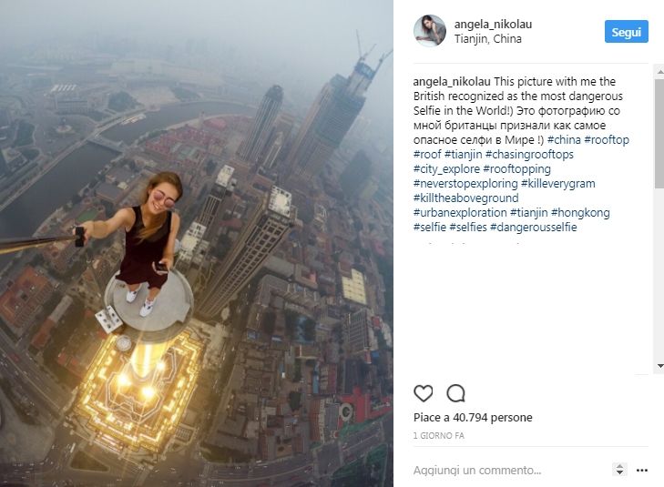 Selfie estremi con tacco dodici gli scatti al limite della follia di Angela