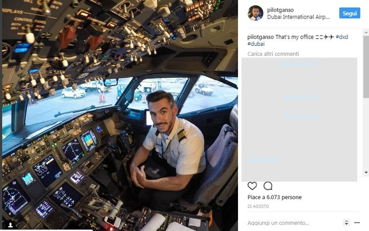 Pilota fai i selfie fuori dal finestrino dellaereo e scatena il panico