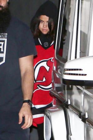 Selena Gomez e Justin Bieber beccati in macchina di notte