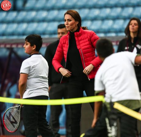 Aston Villa in campo cè Kate Middleton (e il suo pancino)