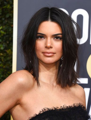 Kendall Jenner gli haters si scagliano contro la sua acne ai Golden Globe