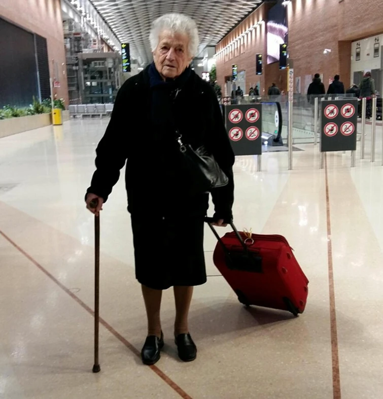 Ecco come se la cava in Kenya Irma la nonna di  93 anni che è partita volontaria