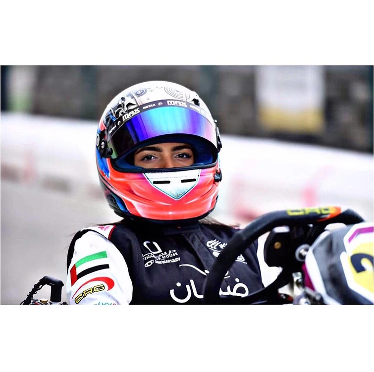 Lapo Elkann sponsorizza la prima giovane pilota di F4 degli Emirati Arabi