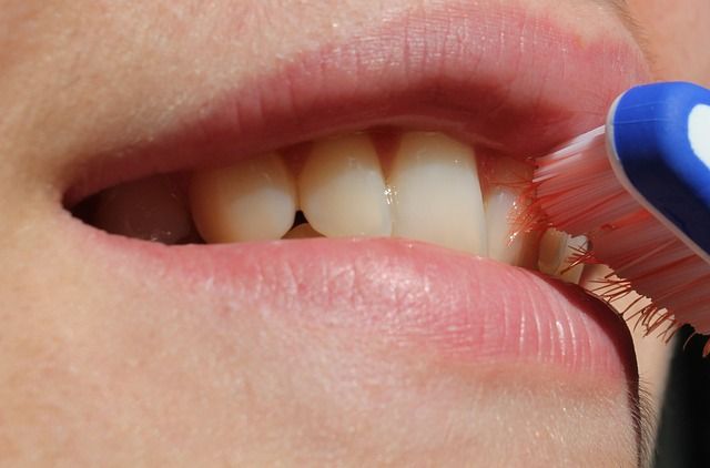 Igiene orale 8 regole per un sorriso splendente
