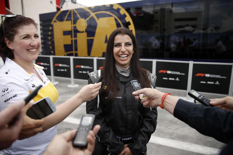 Patenti rosa in Arabia una pilota saudita in pista per la Formula 1