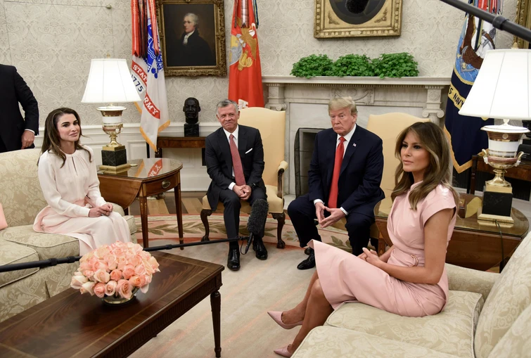 Melania e Rania deliziose in rosa per lincontro alla Casa Bianca
