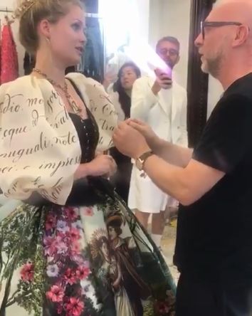 Dolce  Gabbana fanno piangere la nipote di Lady Diana