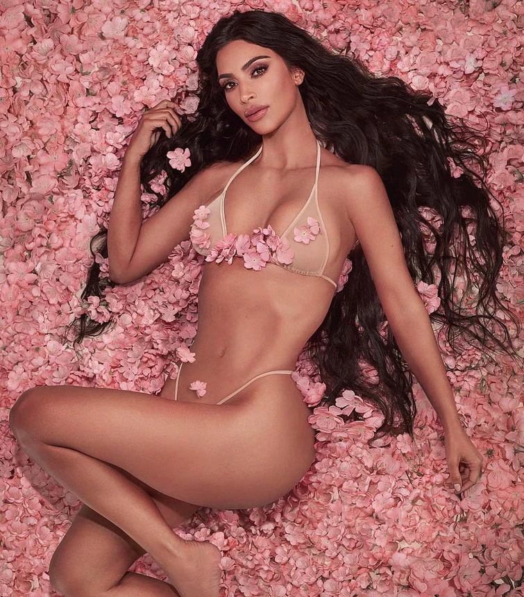Kim Kardashian sempre più magra le foto in bikini con 10 kg in meno