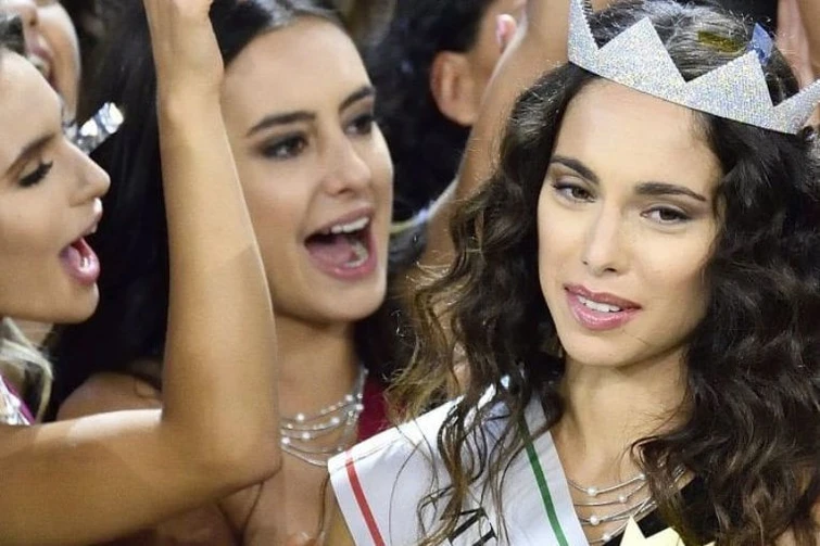 Miss Italia è Carlotta Maggiorana 26 anni marchigiana Aveva recitato con Brad Pitt
