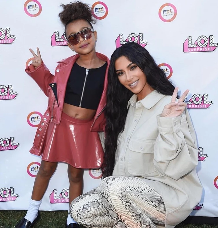 North West la figlia di Kim Kardashian e Kanye West a 5 anni in copertina