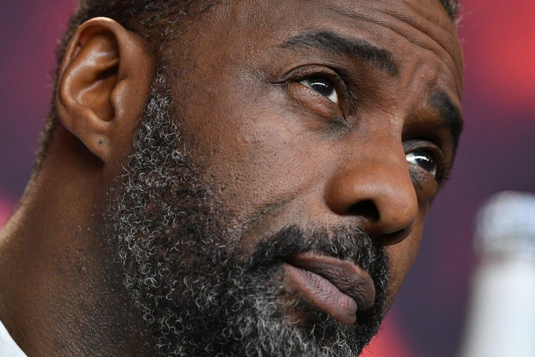 Idris Elba è luomo più sexy del mondo per il 2018
