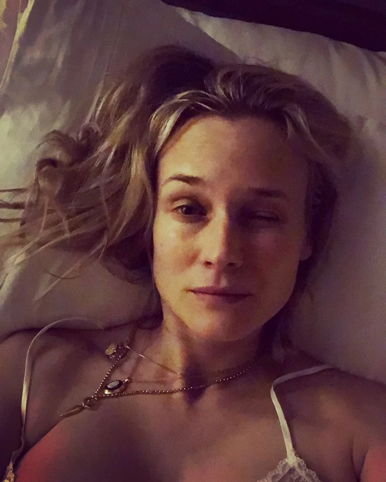Diane Kruger devastata dalla stanchezza posta senza vergogna i suoi selfie