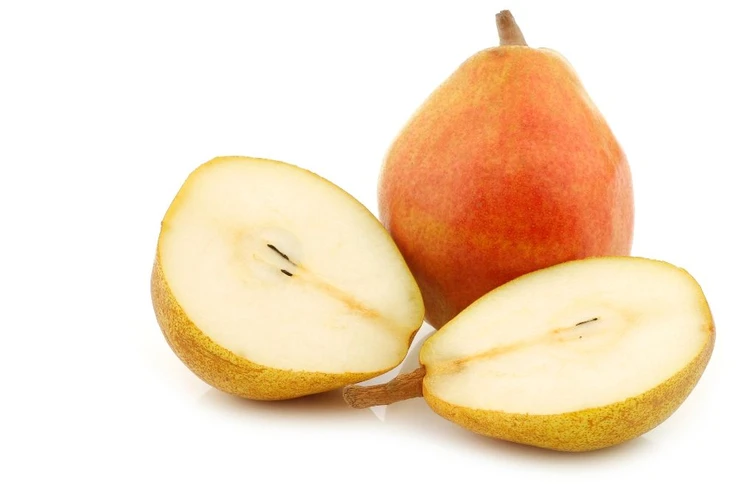 Pera frutto succoso e nutriente benefici e uso in cucina