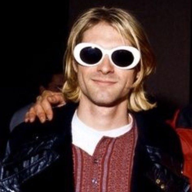 Cardigan camicione a quadri jeans stracciati ecco quali sono i trend di moda che dobbiamo a Kurt Cobain