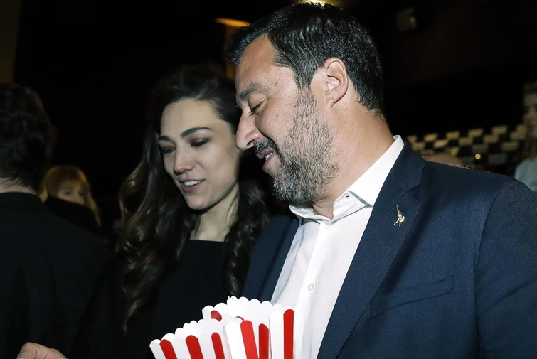La prima uscita pubblica di Salvini con la nuova fidanzata