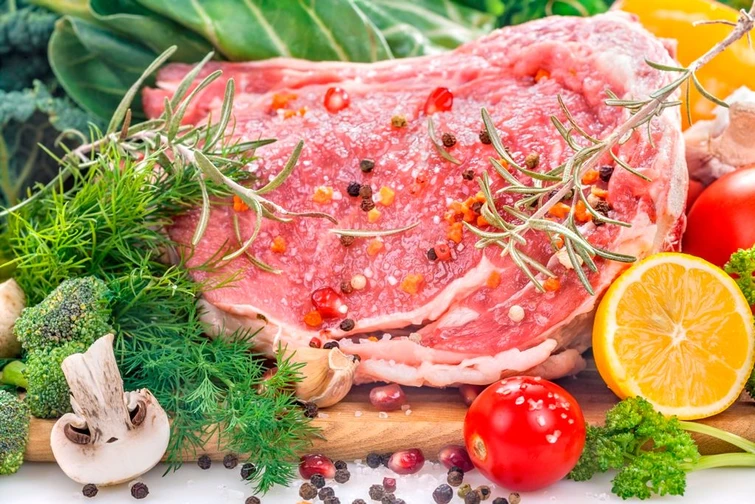 Carne gestire il rischio contaminazione dalla spesa alla cucina