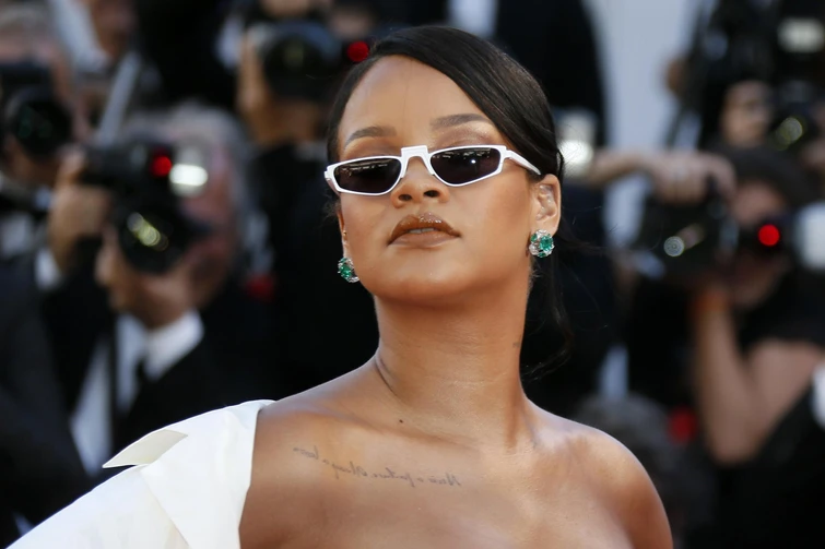 Rihanna è lartista donna più ricca al mondo ma il merito non è della musica