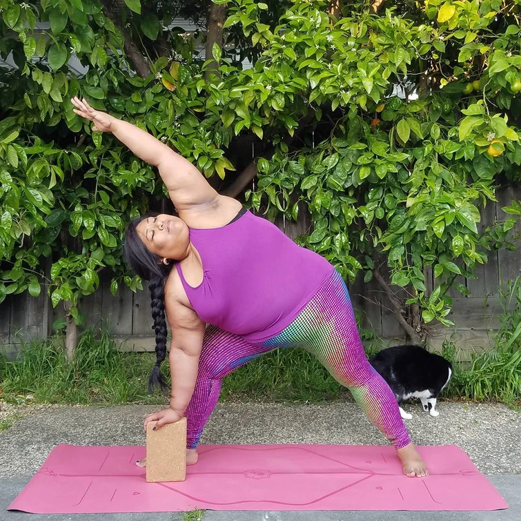Lo yoga è per tutti anche per gli obesi