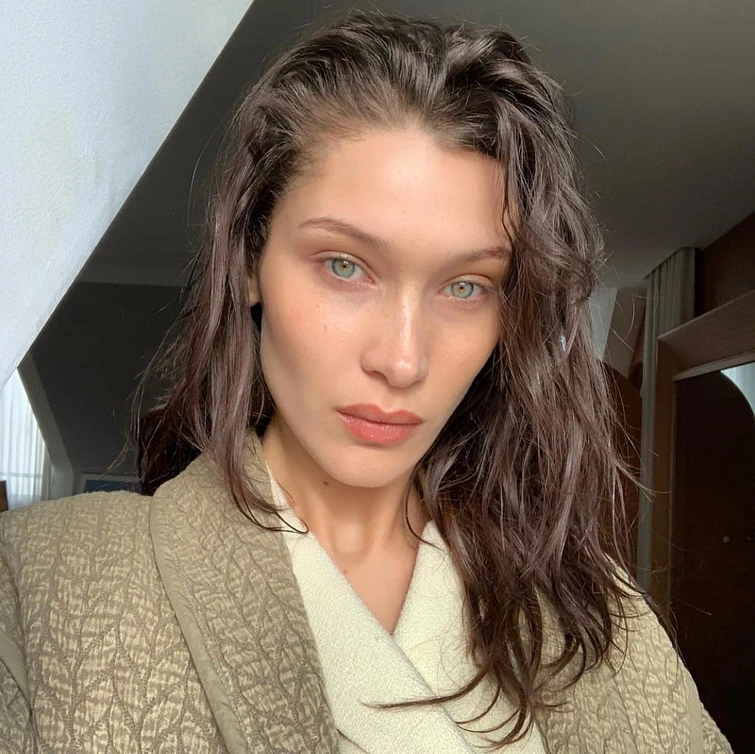 Bella Hadid è la donna più bella del mondo lo dice la scienza