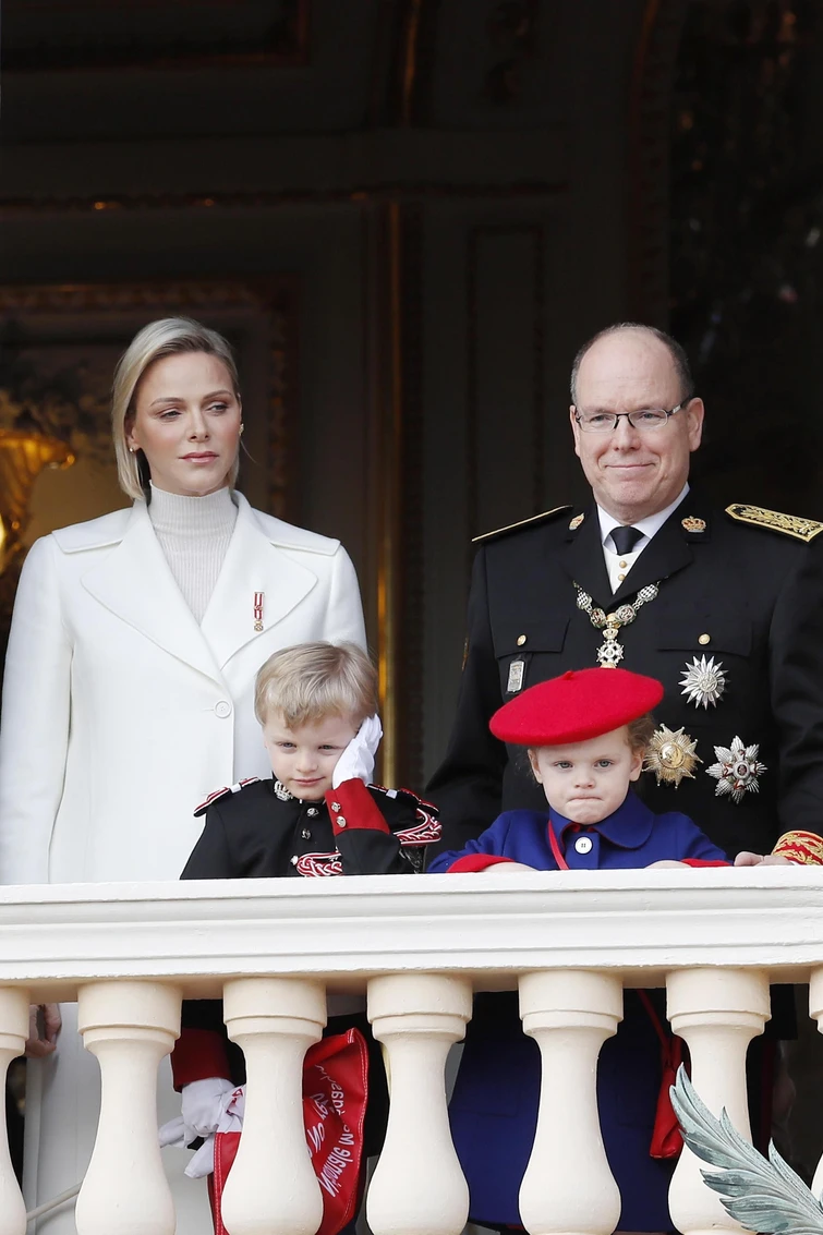 Non cè pace per Charlene di Monaco il principe Alberto le sequestra anche lauto