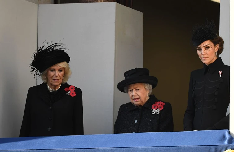 Il divieto della Regina no alluso del marchio Sussex Royal ma Harry e Meghan tirano dritto