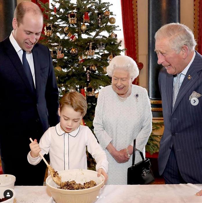 La regina Elisabetta compie 94 anni i ricordi