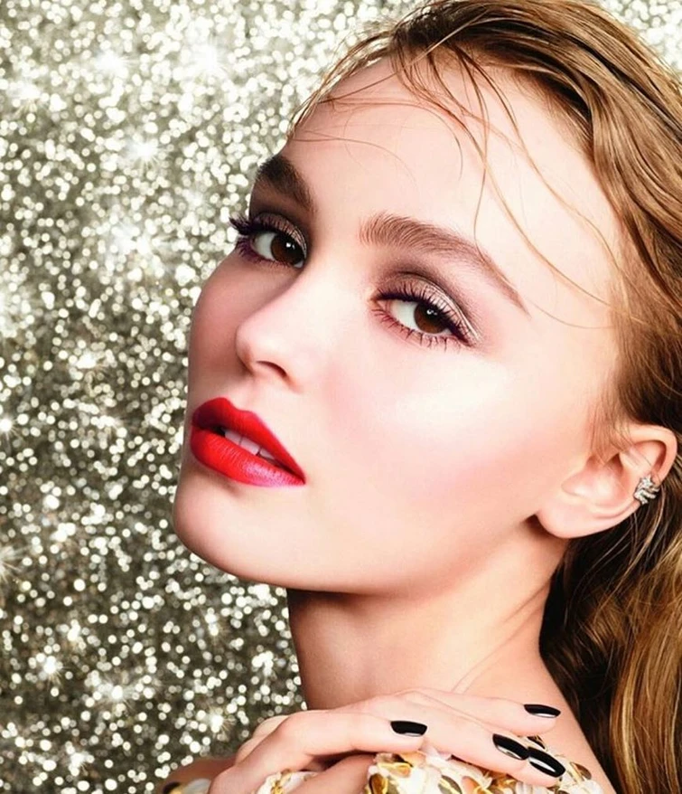 LilyRose Depp e laccusa di essere una raccomandata la risposta mette tutti al tappeto