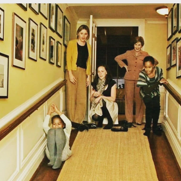 La frecciata social diretta a Trump di Jenna figlia di George Bush Così io accolsi le figlie di Obama 12 anni fa