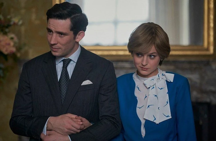 Netflix sfida la Regina I Windsor furibondi per The Crown La richiesta e la risposta