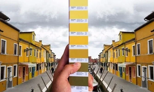 StailTone loriginale progetto fotografico che accosta i colori Pantone a suggestivi panorami