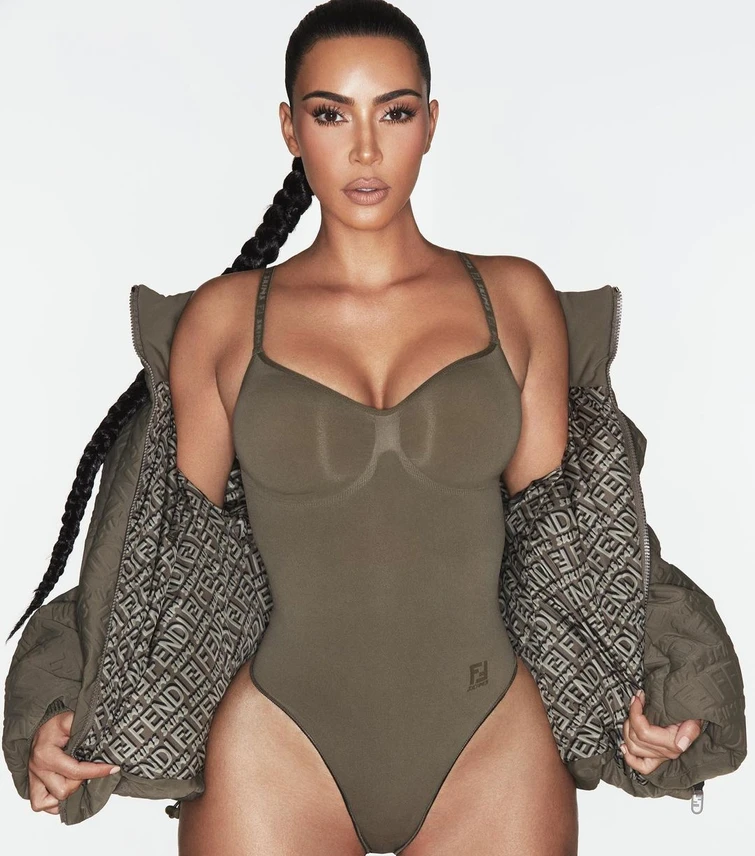 Kim Kardashian disegna per Fendi lintimo modellante taglie e tonalità inclusive