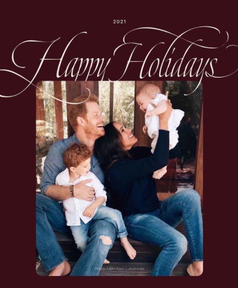 Harry e Meghan diffondono la prima foto della figlia Lilibet per Natale