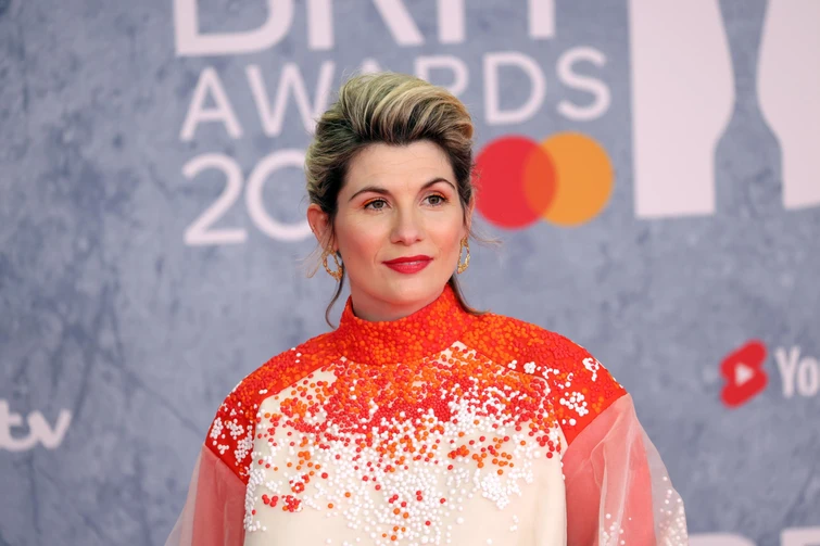 Quando il red carpet è kitsch gli abiti più brutti visti ai Brit Awards