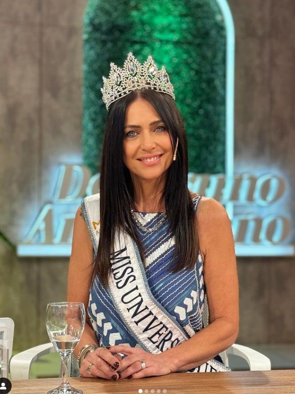 A 60 anni è in gara per Miss Universo La storia incredibile della giornalista Alejandra  Il mio segreto