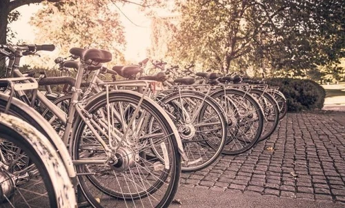 Gli spostamenti casalavoro in bicicletta un questionario di FIAB per analizzare il fenomeno
