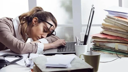 Le buone abitudini che aiutano a combattere la stanchezza autunnale