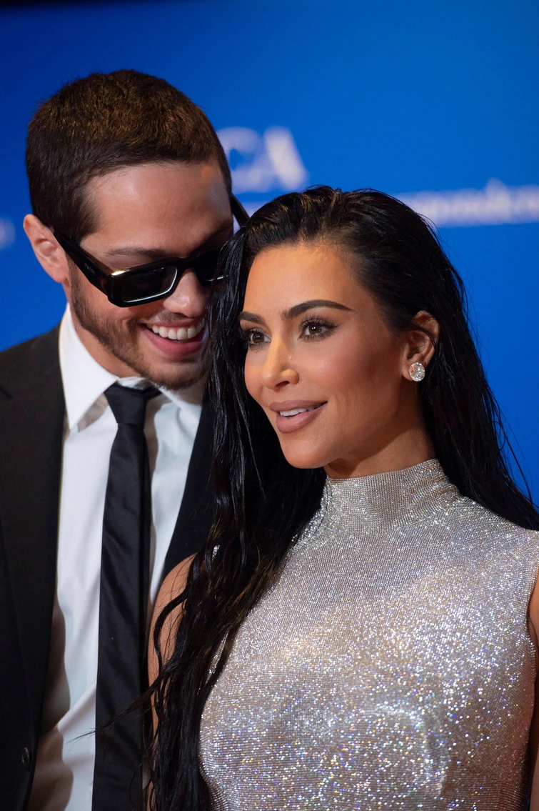 Mega multa per Kim Kardashian stavolta la socializer lha fatta grossa