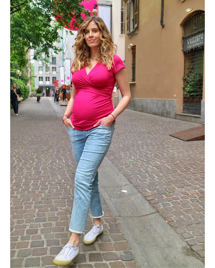 Francesca Ferragni la foto esagerata in topless per annunciare la 34 esima settimana di gravidanza