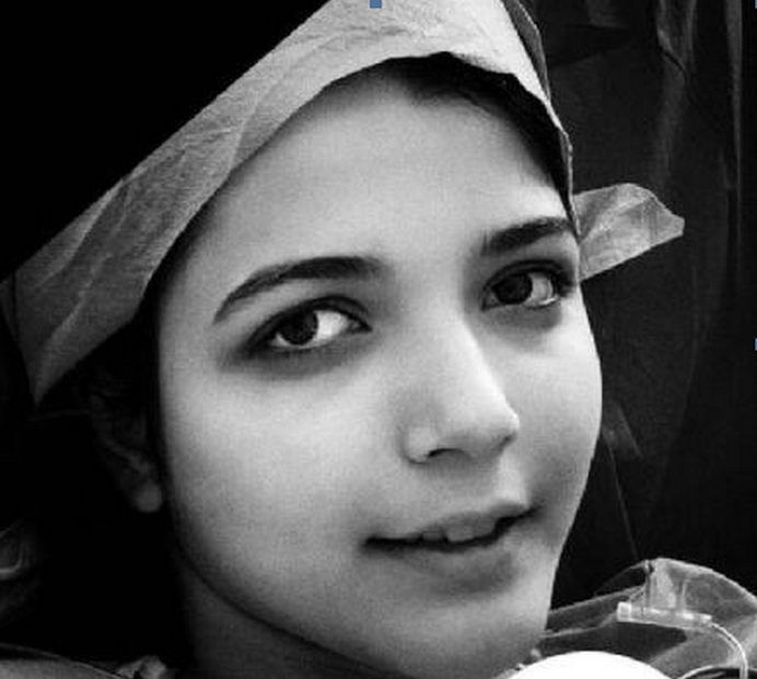 Iran orrore senza fine studentessa pestata a morte a 16 anni per un motivo assurdo Torna a Teheran latleta senza velo