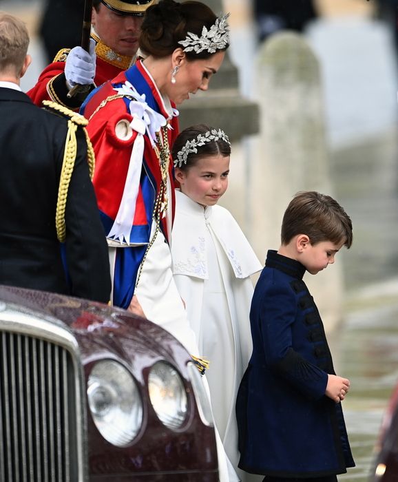 � ancora coronation day ecco perché Carlo e Camilla devono essere incoronati di nuovo